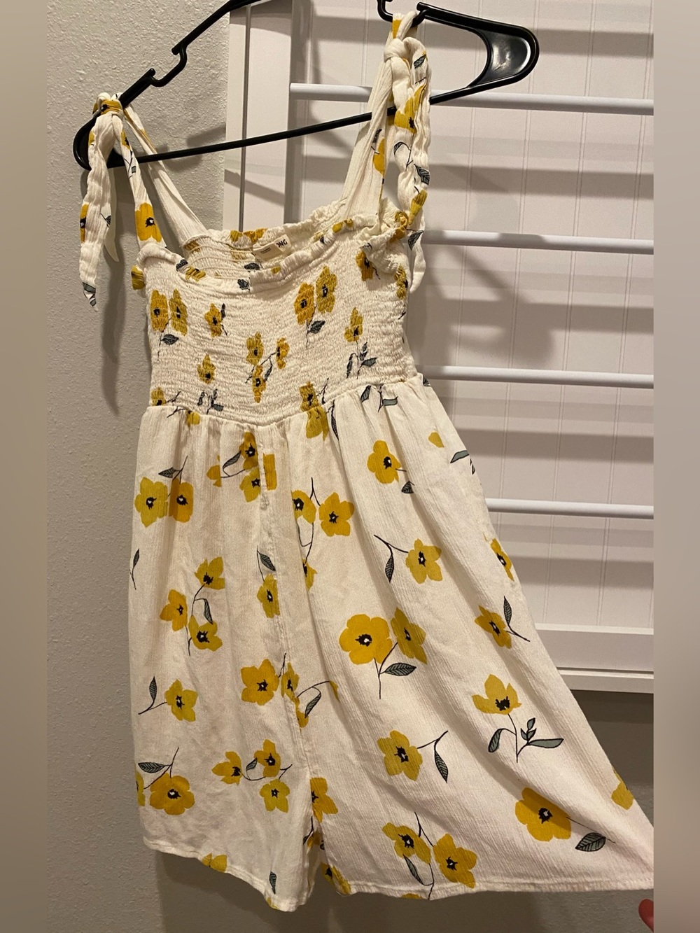 Billabong sunflower size small romper